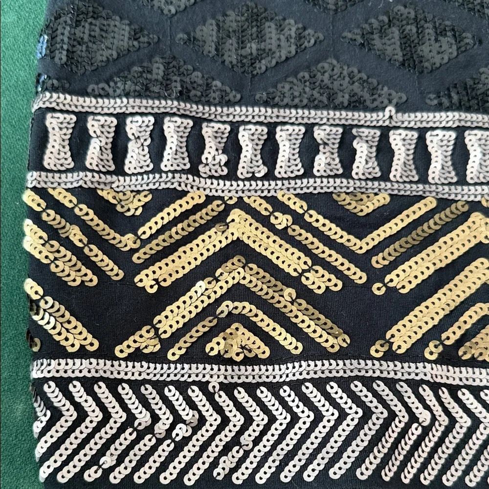 Express Black and Gold Geometric Mini Skirt.  CAJA #‎ 1. D